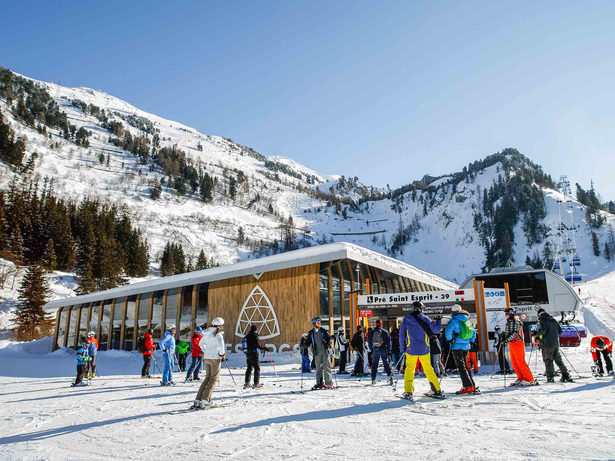 Pré Saint Esprit : Gare Télésiège et Garage Sièges – Arcs (73)